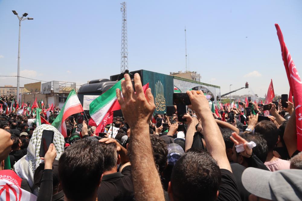 حضور کاروان دانشگاهیان دانشگاه بین‌المللی امام‌خمینی(ره) در مراسم باشکوه بدرقه آقای شهید ایران
